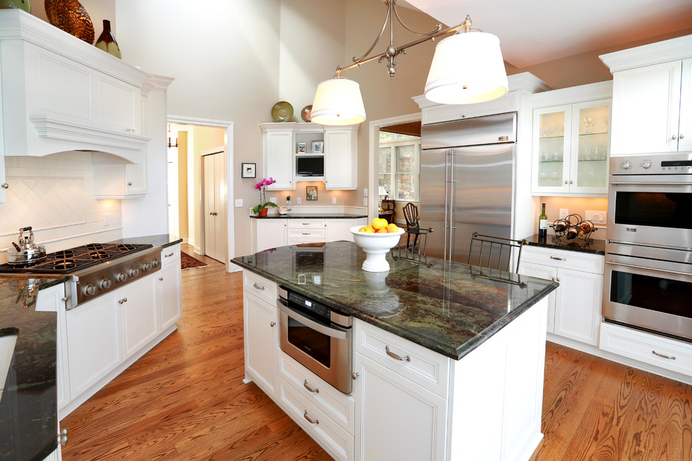 Bratenahl townhouse Traditional Kitchen Cleveland by Lisa Amiri, ASID Houzz