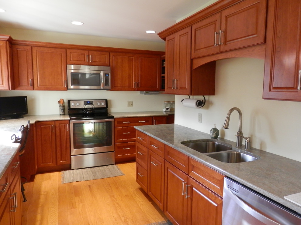 Brian S - Traditional - Kitchen - Burlington - by Curtis Lumber ...