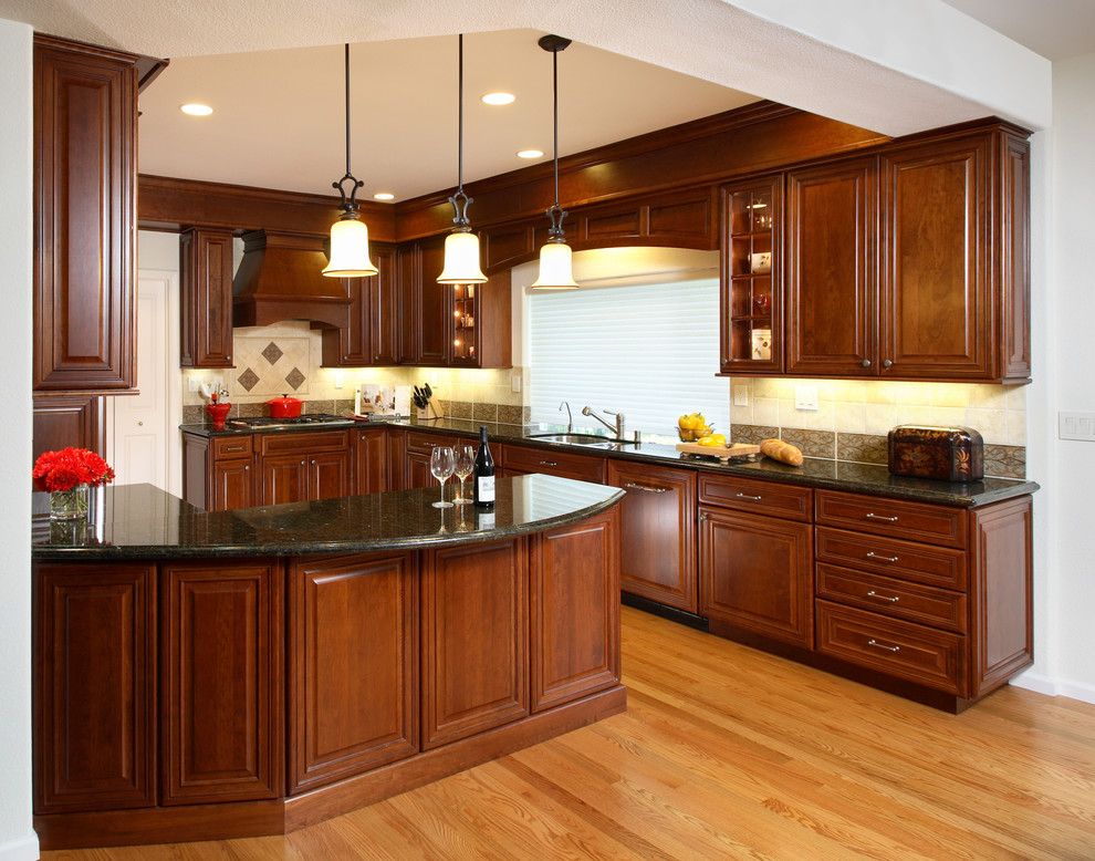 Briar Residence - Traditional - Kitchen - San Francisco - by Altera