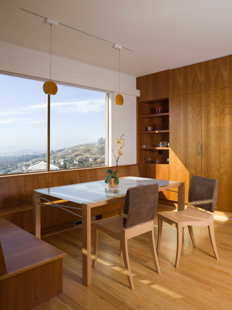 Inspiration for a contemporary kitchen/dining room combo remodel in San Francisco