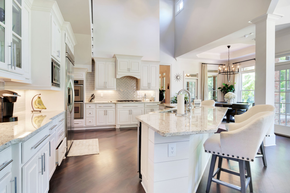 Brookhaven Lakes Gated Buckhead Neighborhood. Classique Chic