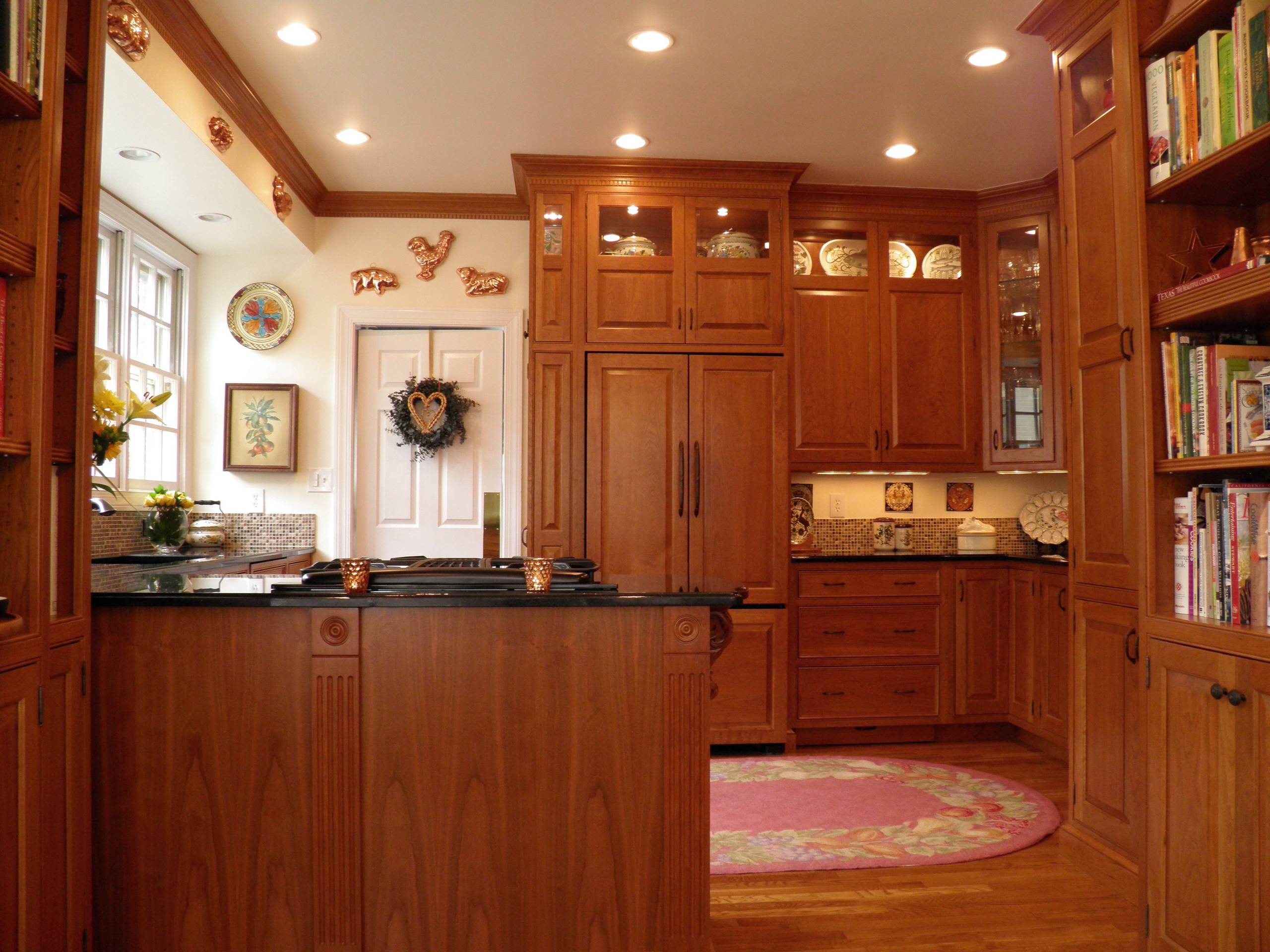 https://st.hzcdn.com/simgs/pictures/kitchens/brown-nilon-kitchen-1-cameo-kitchens-inc-img~1841a2f10f7c7d62_14-0597-1-c187897.jpg