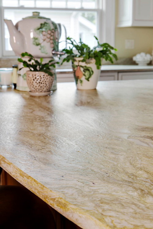 Transitional kitchen featuring Soleil quartzite