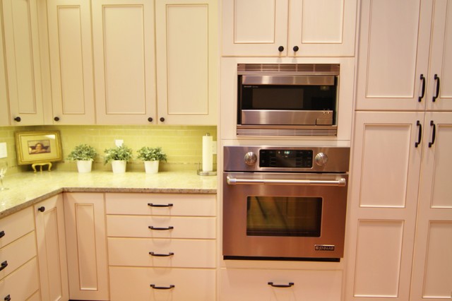 Built In Microwave And Oven American Traditional Kitchen Portland By Designer S Edge Kitchen Bath Houzz