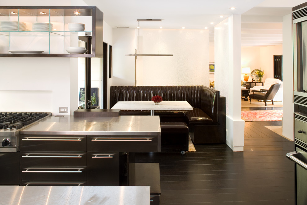 Bundy Residence Modern Kitchen Los Angeles by Eric Rosen