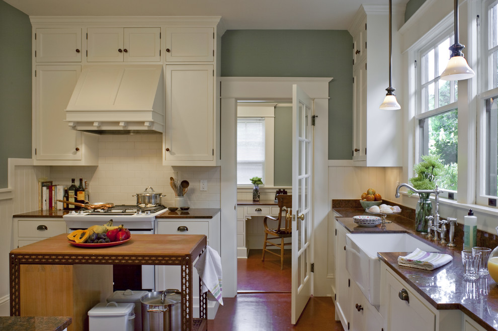 Bungalow Kitchen Powrie Craftsman Kitchen Portland By Craftsman Design And Renovation