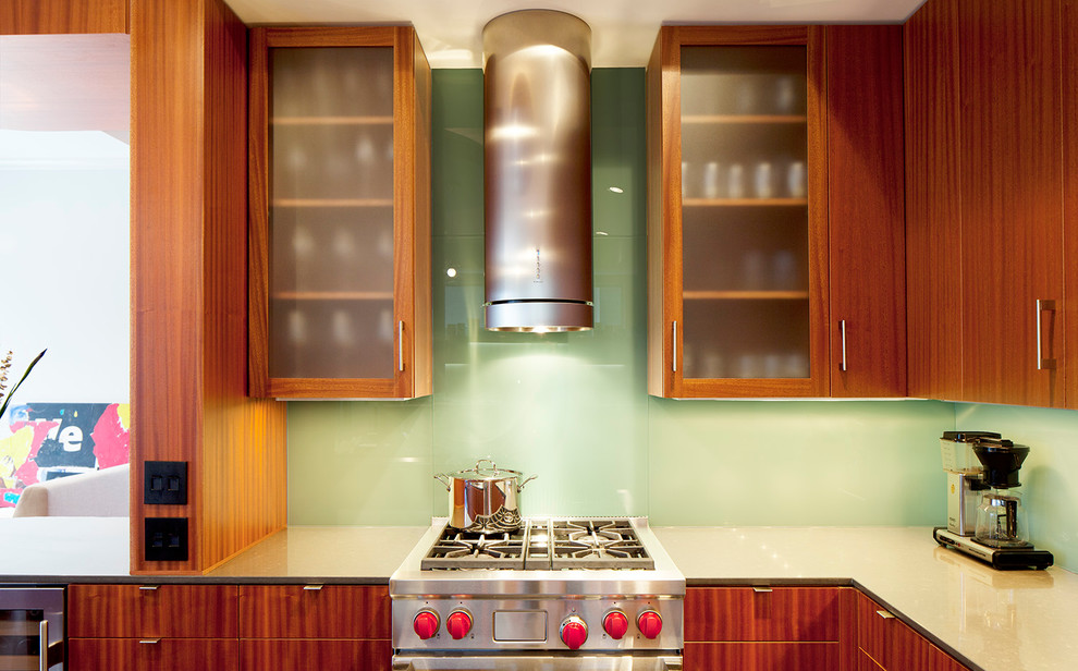 Kitchen - contemporary kitchen idea in Minneapolis with stainless steel appliances