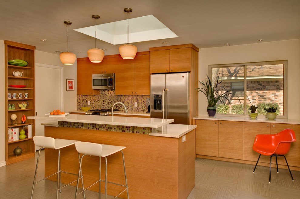 Elegant kitchen photo in Dallas