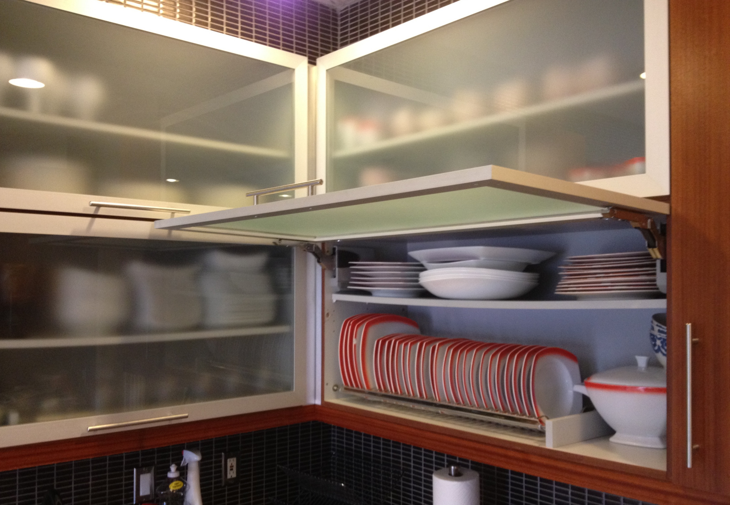 kitchen storage lift up system plate