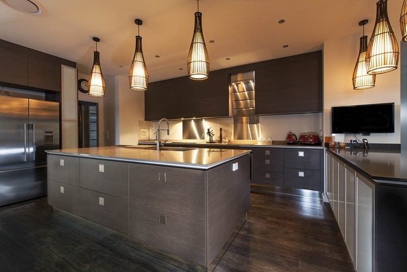 Esempio di una cucina design