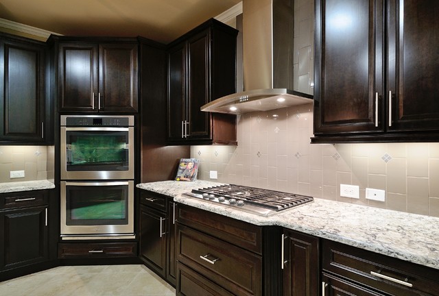 Traditional Kitchen Cabinets, Bellingham Kitchen Cabinets