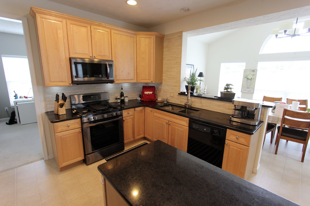 Cambria Edinburgh Countertops with No Grout Beige Tile Copley, OH