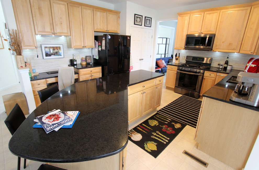 Cambria Edinburgh Countertops with No Grout Beige Tile Copley, OH