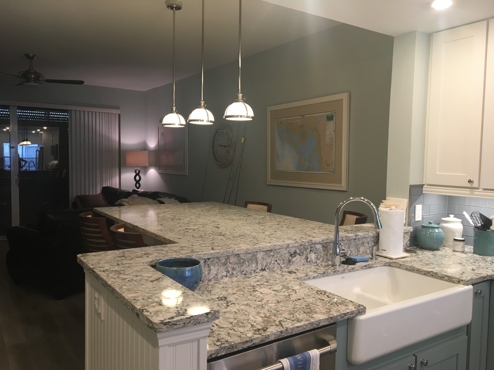 Kitchen photo in Miami with quartz countertops