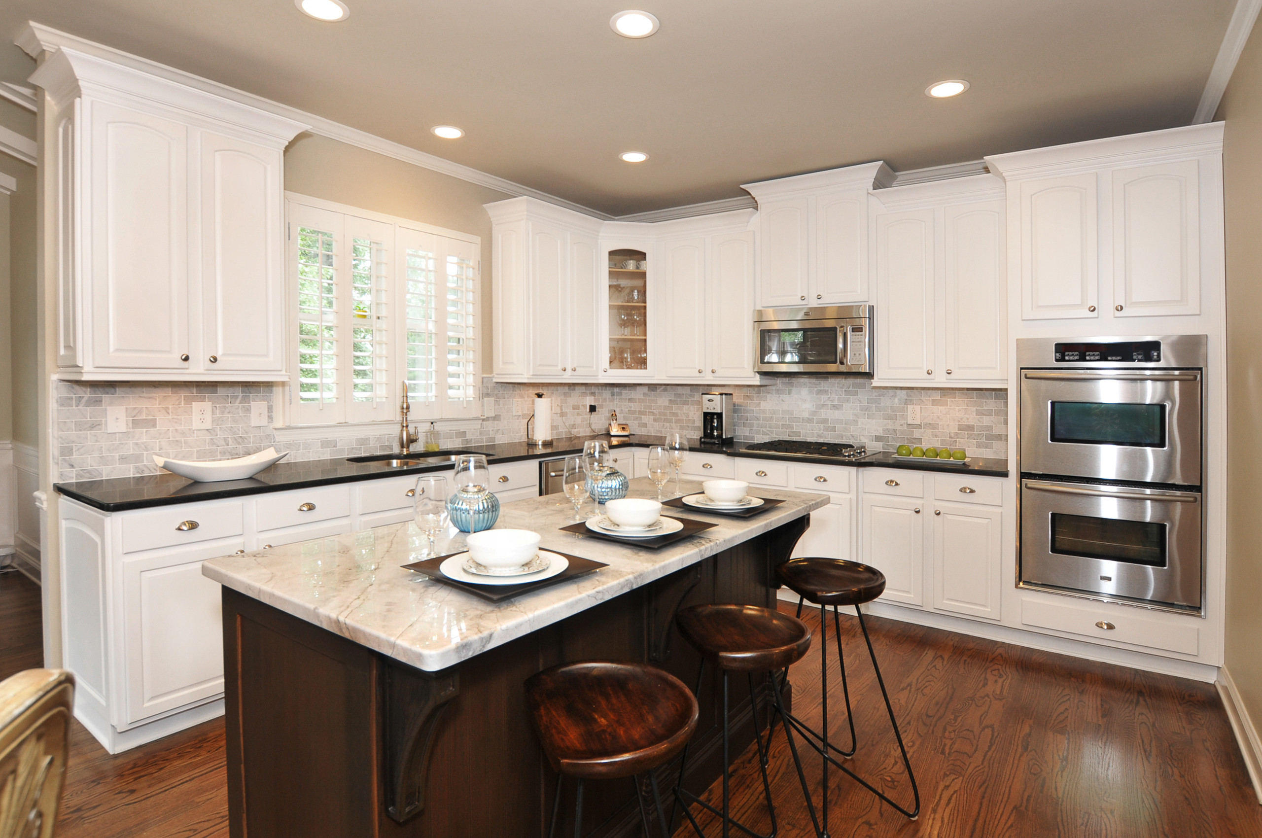 Canton Kitchen Cabinet Makeover From Maple To Off White Finish Traditional Kitchen Atlanta By Creative Cabinets And Fine Finishes Llc Houzz