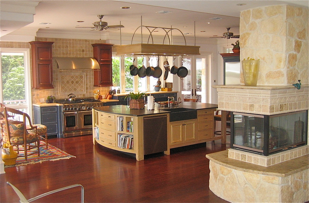 Inspiration for a tropical kitchen remodel in Miami