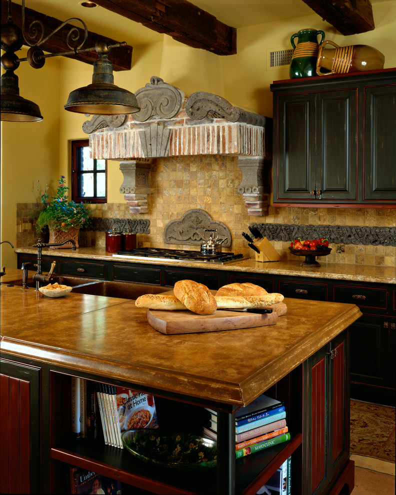 Inspiration for a timeless kitchen remodel in Phoenix