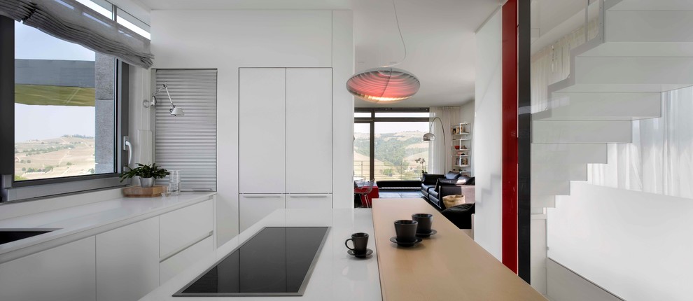 This is an example of a modern kitchen in Turin.