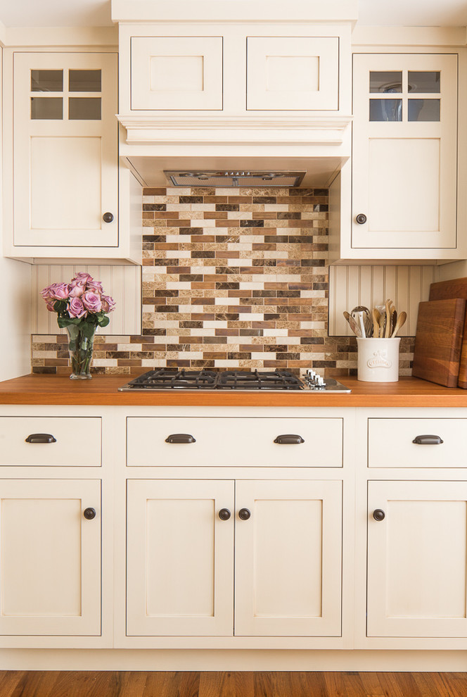 Casco Beach Style Kitchen Portland Maine by Maine Coast Homes