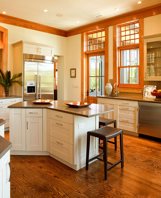 Inspiration for a timeless kitchen remodel in Charleston