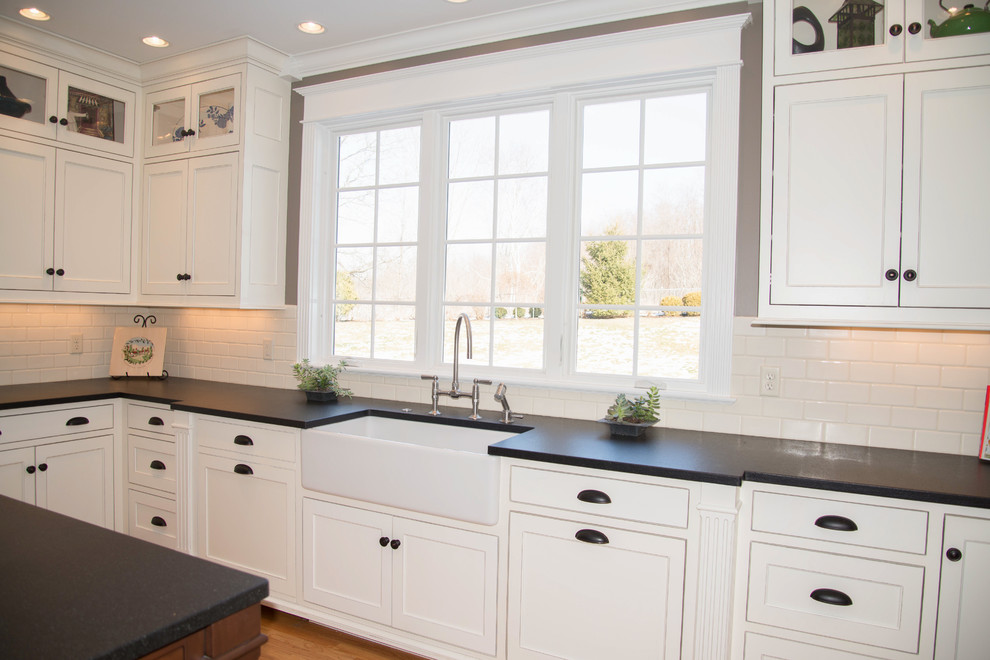CASUAL ELEGANCE - Traditional - Kitchen - Grand Rapids - by Kirshman