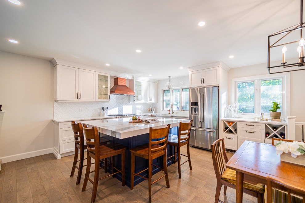 Centre Cres Transitional Kitchen Toronto by Kitchens Alive Inc