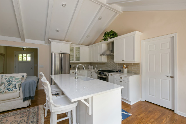 Charleston Cottage Style Kitchen Design Southeast Kitchens Img~cd4148f60ed41eb0 4 4746 1 30e3701 