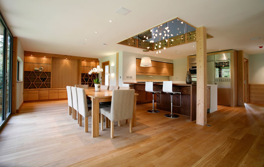 Inspiration for a contemporary kitchen remodel in West Midlands