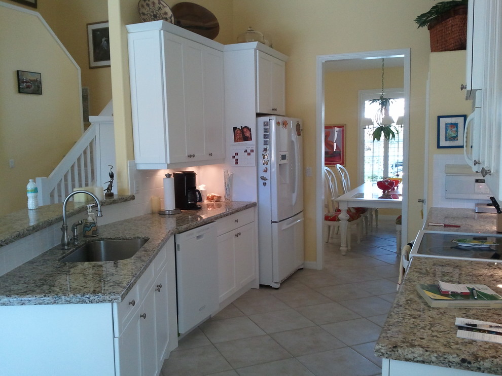 Chaused's Complete Kitchen in Fort Myers Beach Contemporary Kitchen Miami by