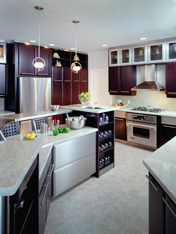 Chelsea Model Contemporary Kitchen Ottawa by Laurysen Kitchens Ltd.