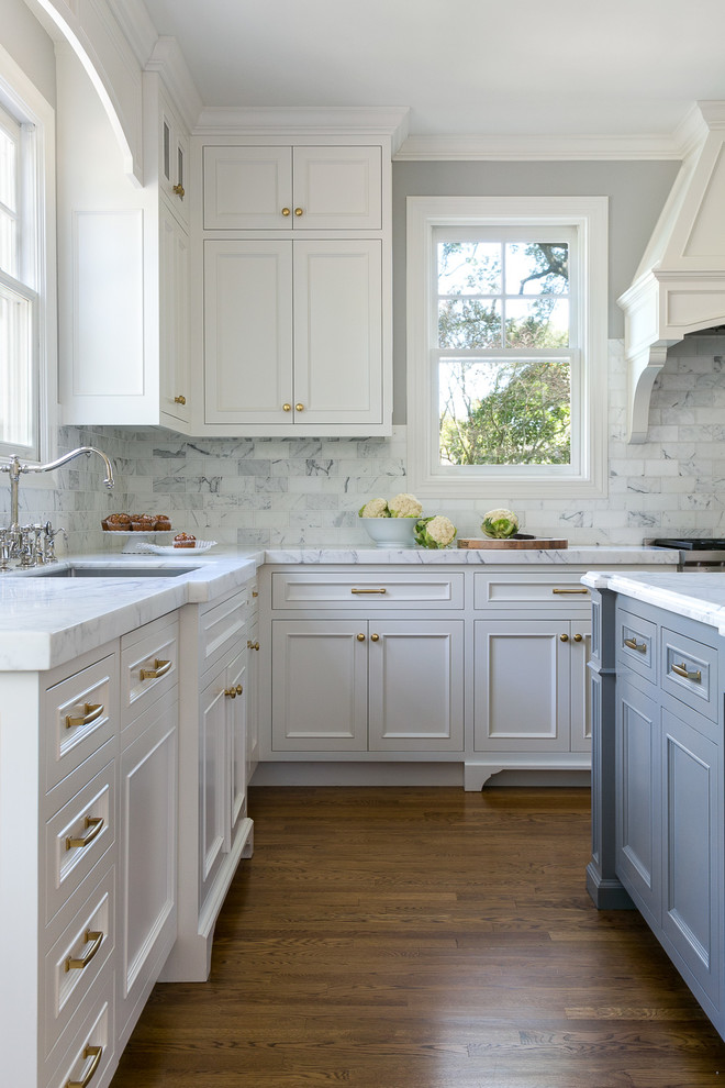 Kitchen - transitional kitchen idea in San Francisco