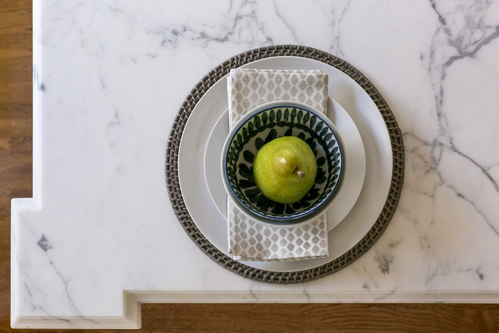 Kitchen - traditional kitchen idea in San Francisco