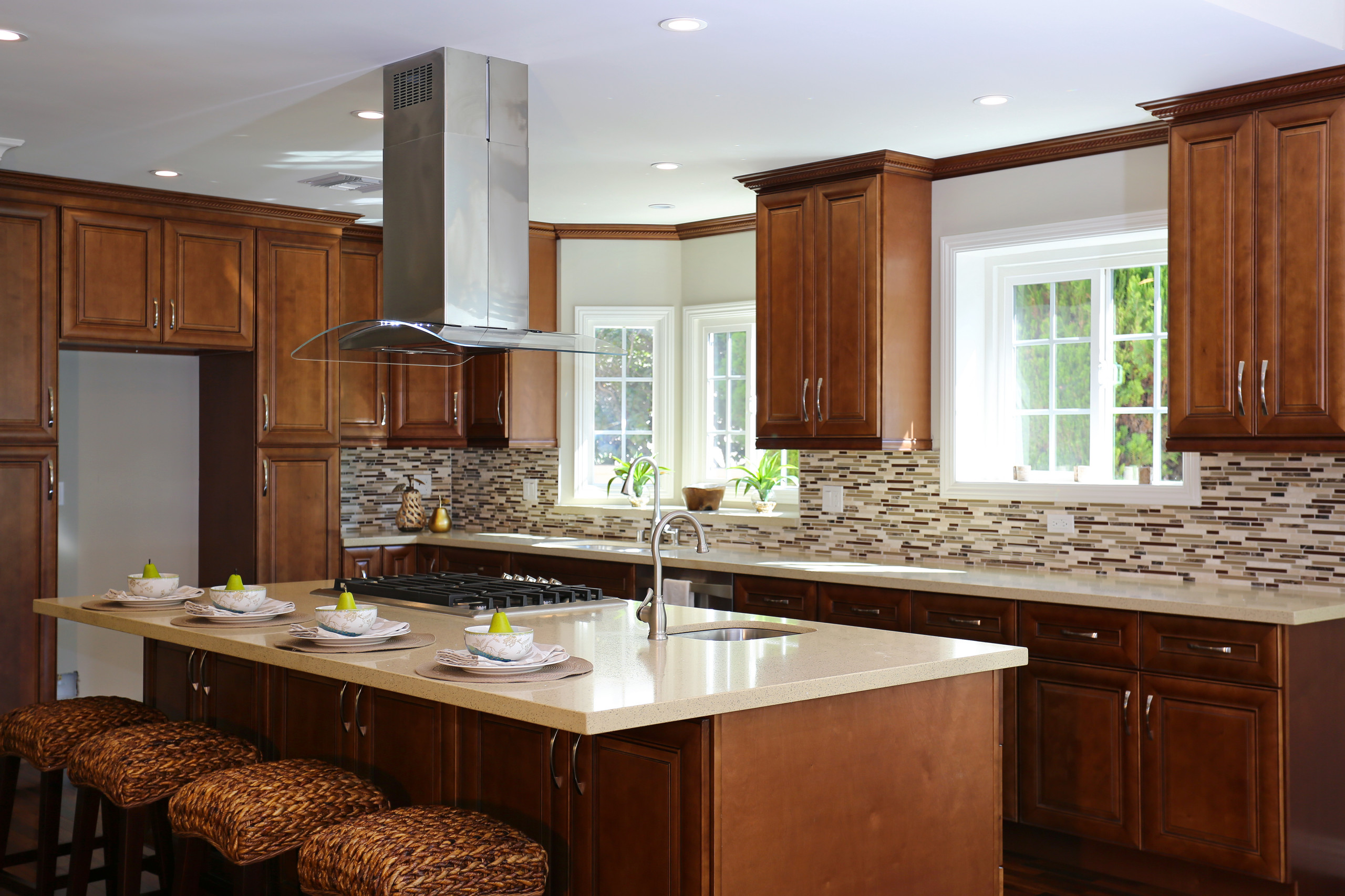 Chicory Coffee Kitchen Cabinets - Traditional - Kitchen - Los Angeles - by  The Cabinet Spot, Inc | Houzz