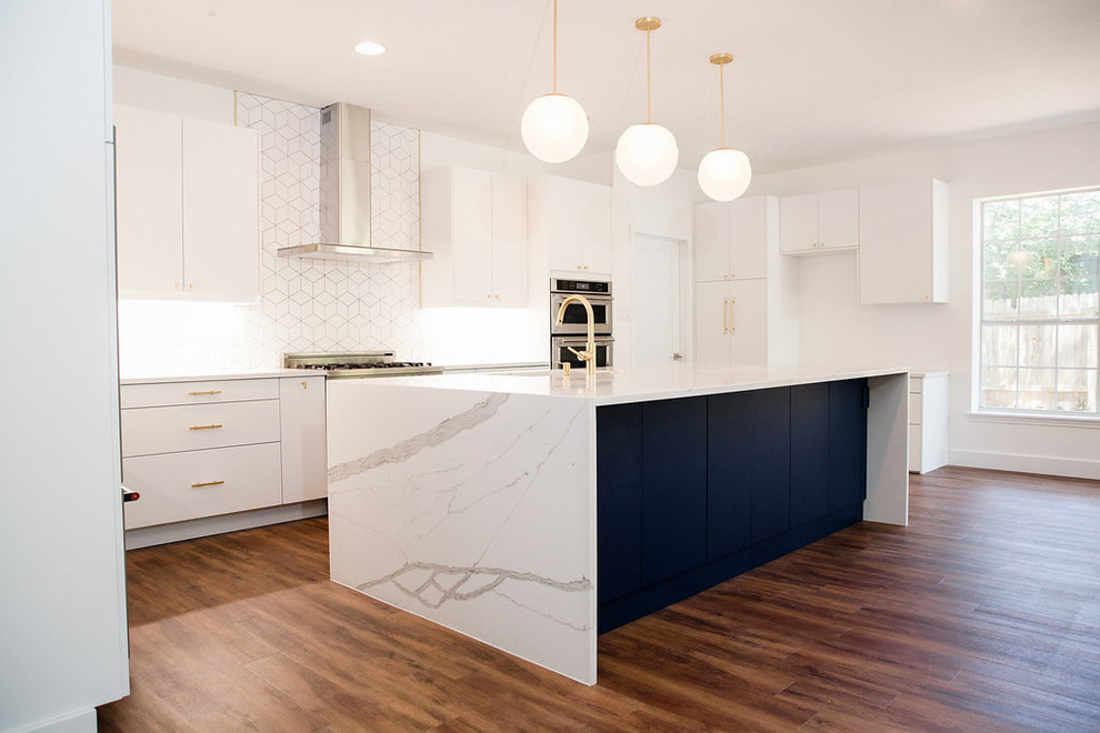 Circle C Charmer Transitional Kitchen Austin by Skelly Build