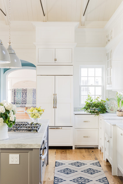 Luxurious Neutral Kitchen with a Rustic Twist COCOCOZY