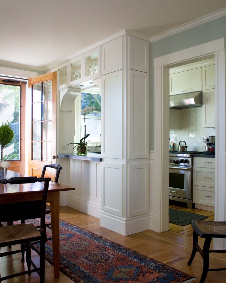 Inspiration for a timeless kitchen remodel in Boston