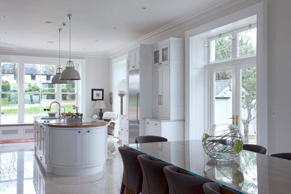 Design ideas for a classic kitchen in Belfast.