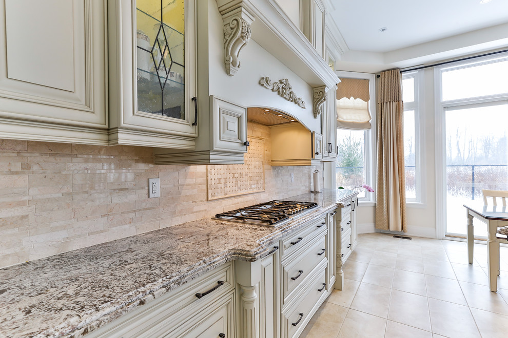 Classic Kitchen Traditional Kitchen Toronto by JH KITCHEN