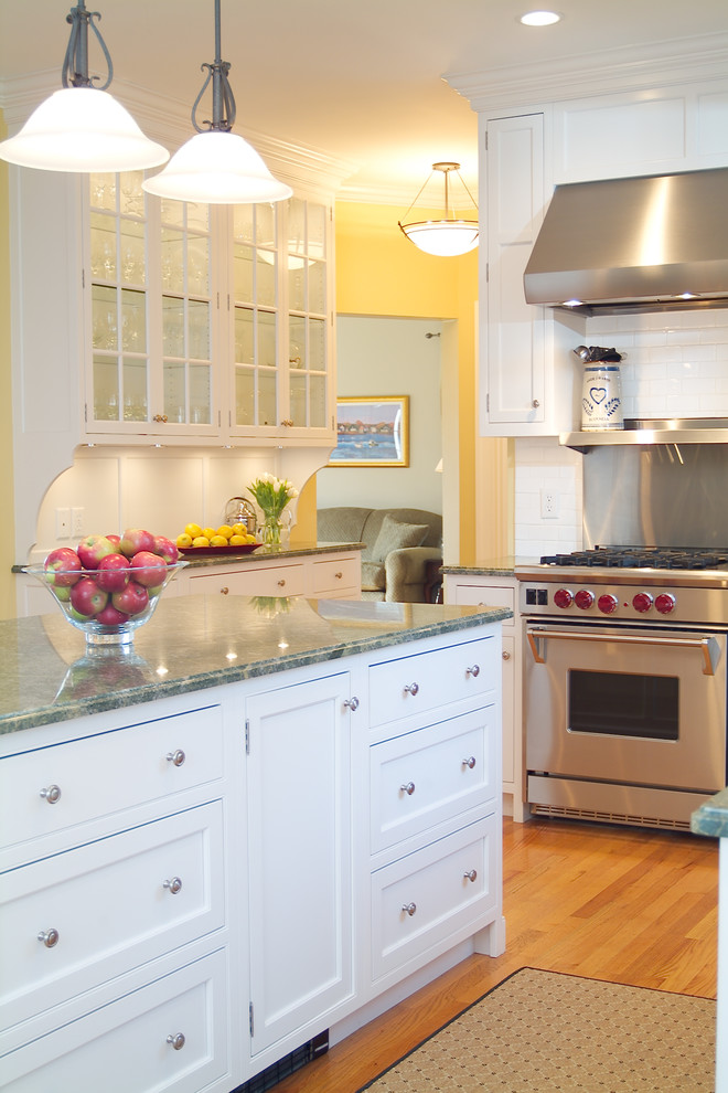 Classic Shaker Style White Kitchen Traditional Kitchen Boston