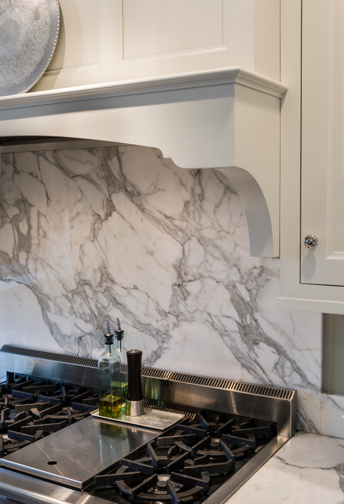 Classic Styling, Wheaton, IL Traditional Kitchen Chicago by PB