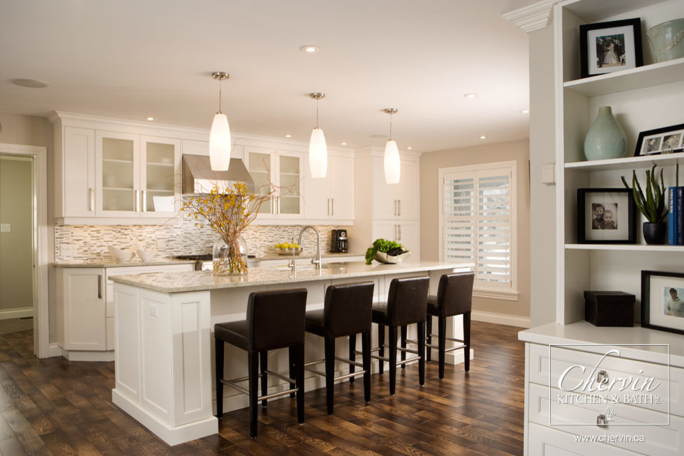 Transitional kitchen photo in Toronto with shaker cabinets and white cabinets