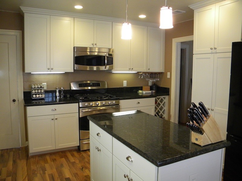 Elegant kitchen photo in San Francisco