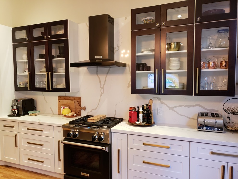 Clean Crisp The Classic White Shaker Cabinets With Calacatta Quartz clean-crisp-the-classic-white-shaker-cabinets-with-calacatta-quartz