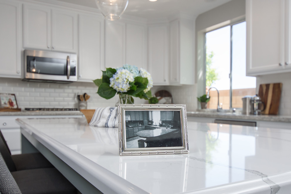 Coastal Cool in the Desert Classique Chic Cuisine Los Angeles