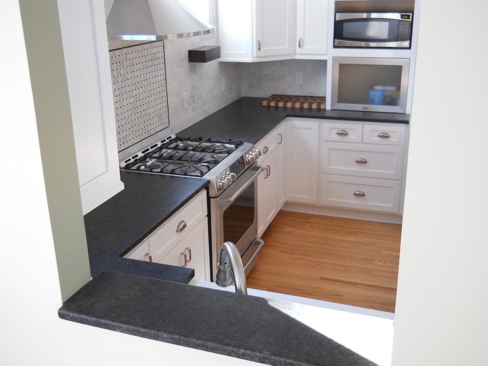 Coffee Brown Granite Kitchen Transitional Kitchen Minneapolis By Capital Granite Houzz