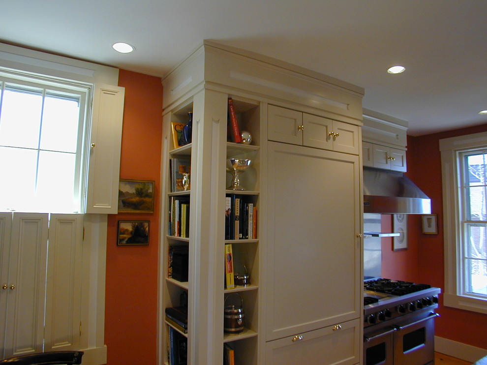 Colonial Revival Kitchen Classique Cuisine Providence par
