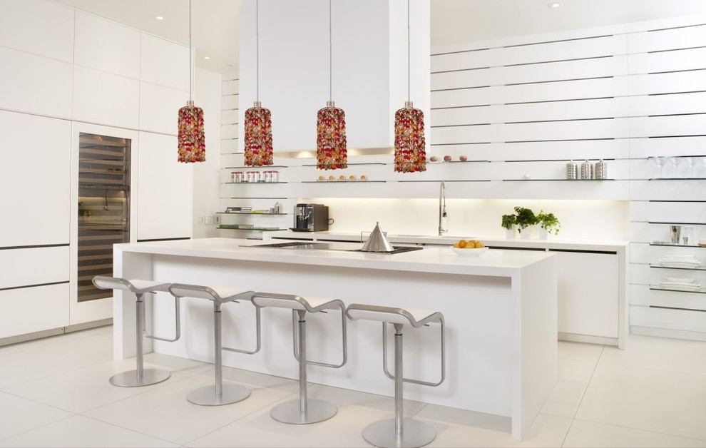 Kitchen - modern kitchen idea in New York