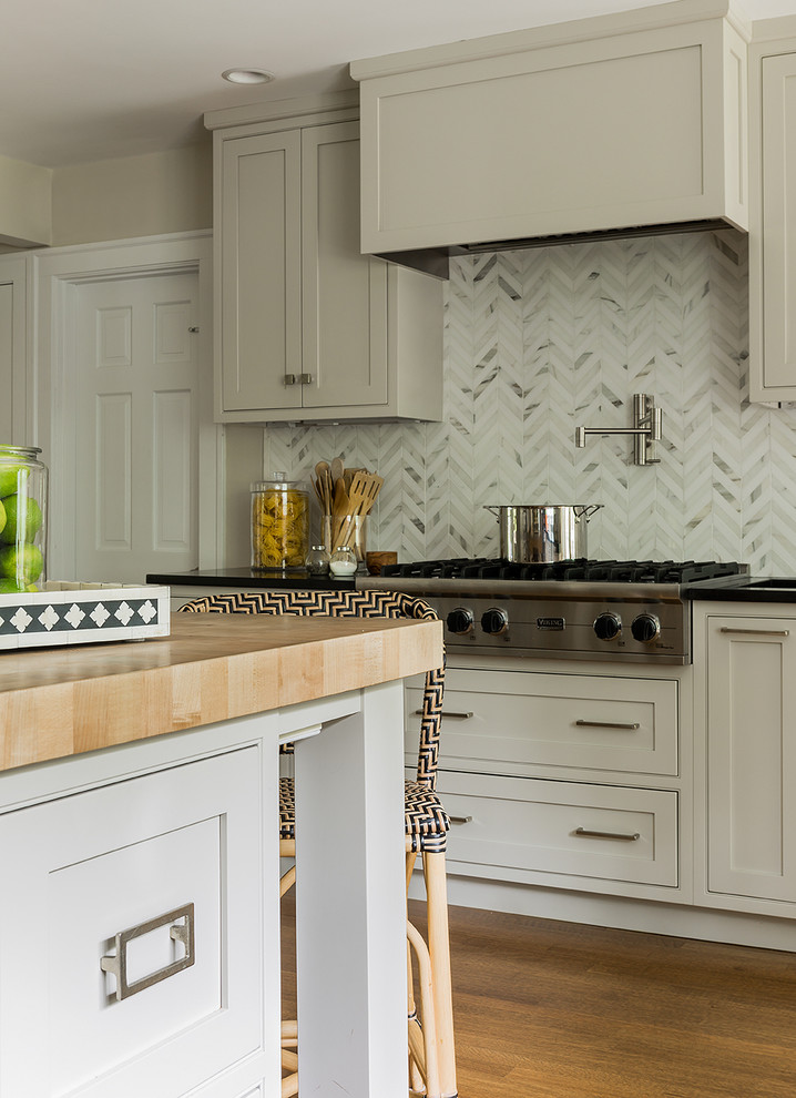 Kitchen - eclectic kitchen idea in Boston