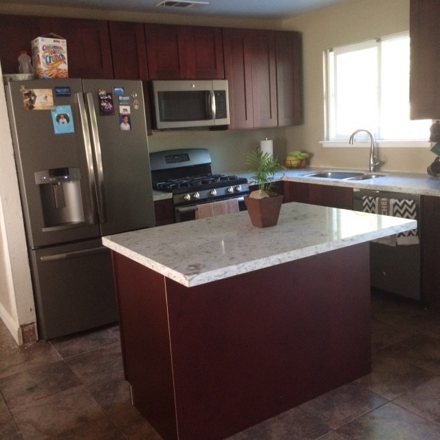 Complete Kitchen Remodel for Under 10,000! Moderno Cocina