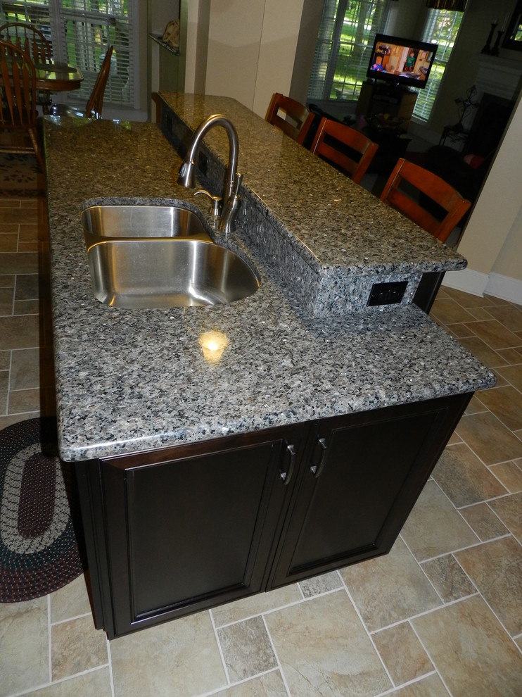 Concord Kitchen Remodel Lowes Of Kannapolis Nc Img~b0c1f1bb01d47d7e 9 1384 1 Ee9e384 